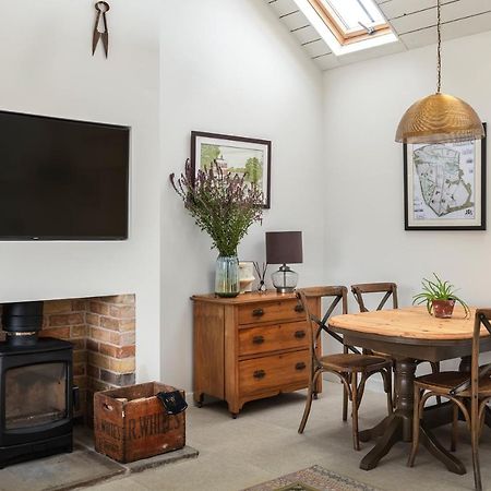 Linseed Barn- Stamford Holiday Cottages Exteriör bild